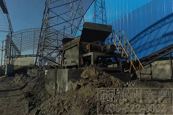 內(nèi)蒙古大型煤泥烘干機(jī)設(shè)備安裝現(xiàn)場(chǎng)